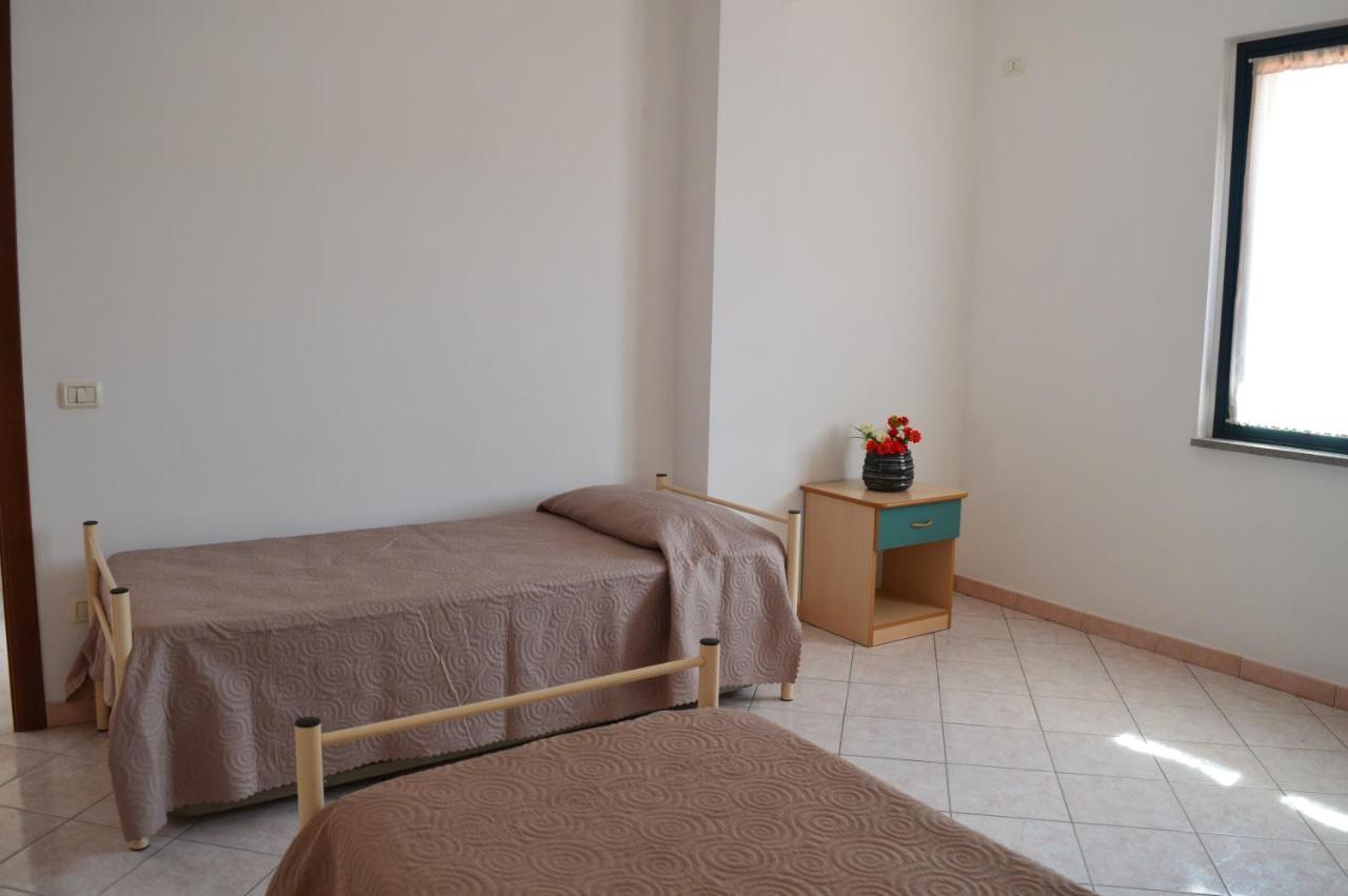 Le Zagare Case Vacanza Cropani Buitenkant foto
