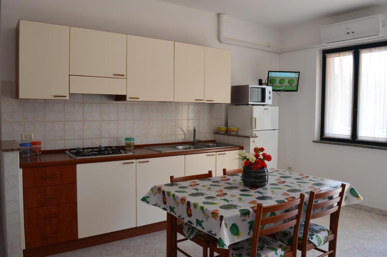 Le Zagare Case Vacanza Cropani Buitenkant foto