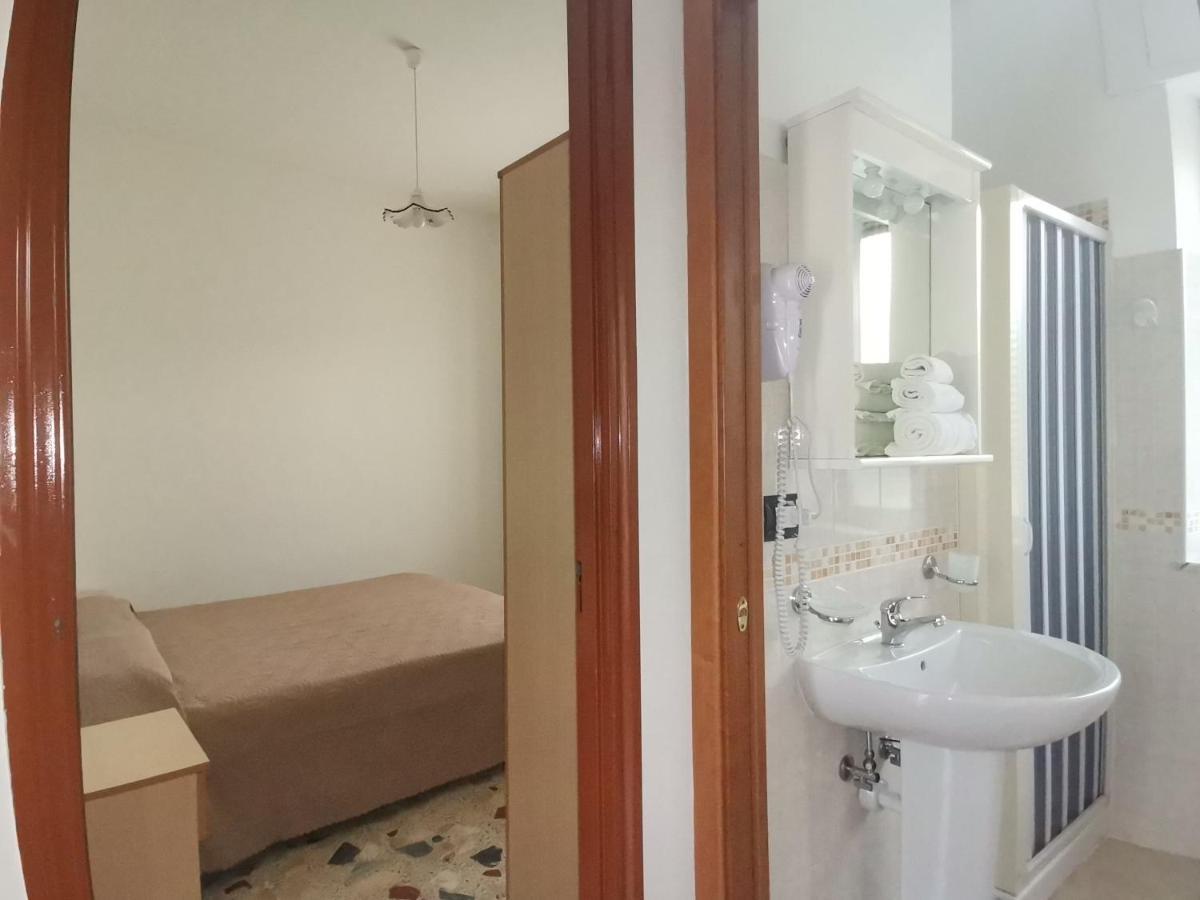 Le Zagare Case Vacanza Cropani Buitenkant foto
